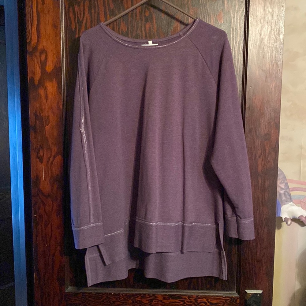 Maurices sweatshirt open sleeve